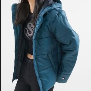 CHAMPION x UO Exclusive Ripstop Puffer Jacket